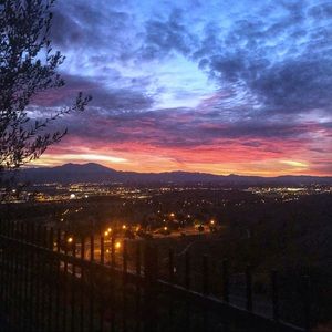 Meet your Posher, Debora